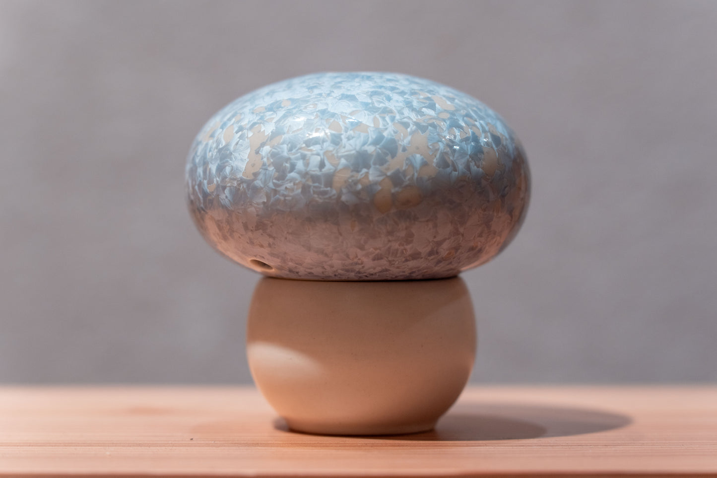 Hana-kessho Kinokō Mushroom Incense Holder | KUMAGAI