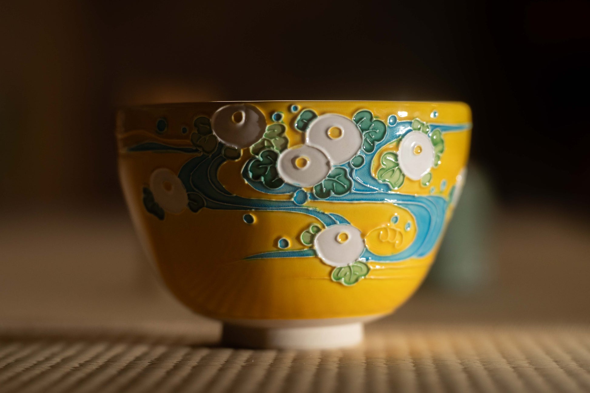 Houen Matcha Bowl - Eternal Prosperity and Dance of Chrysanthemums by the Flowing Stream (by Tanaka) japan native simplynative japan  native simplynative