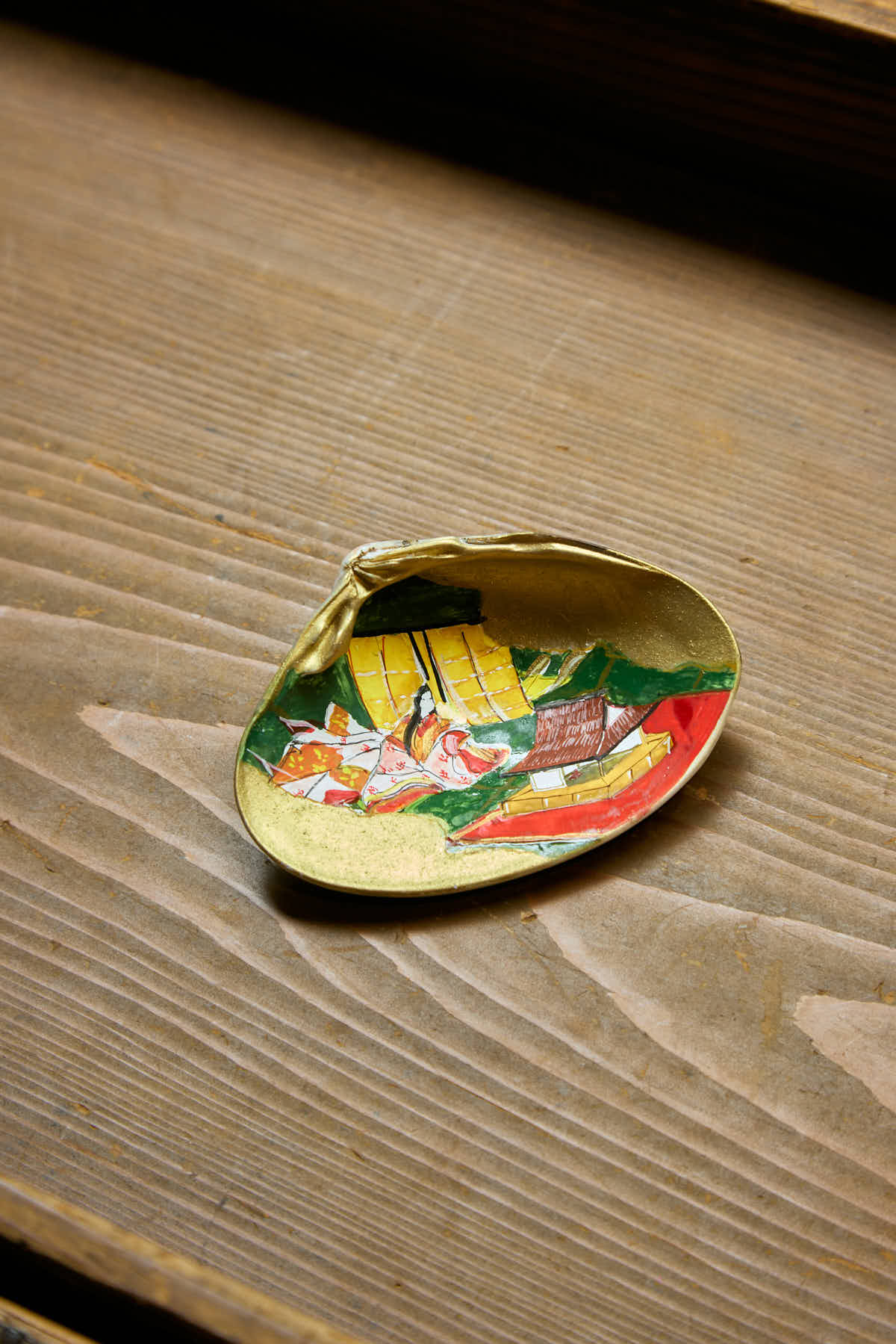 Hand-Painted Kai-Awase Shell