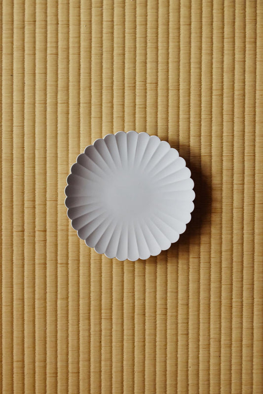 Arita Yaki Kikuzara Plate