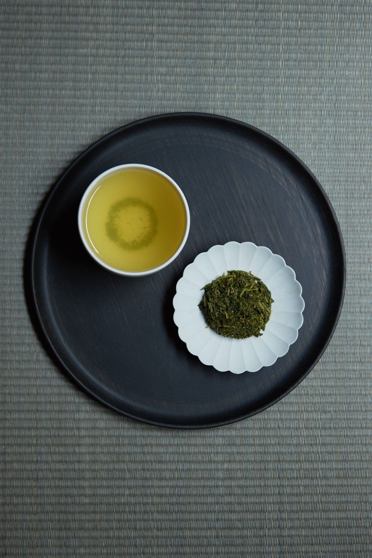 Arita Yaki Kikuzara Plate