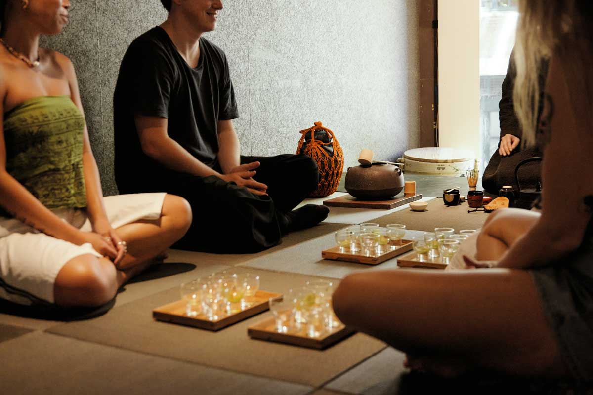 Tea Gathering Series - Five Bowls and One Dew