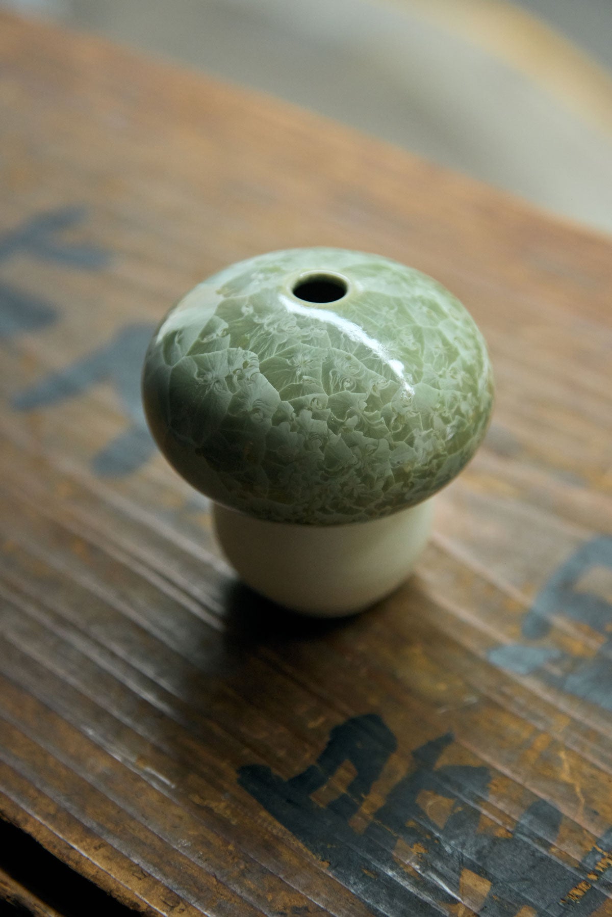 Hana-kessho Kinokō Mushroom Incense Holder | KUMAGAI
