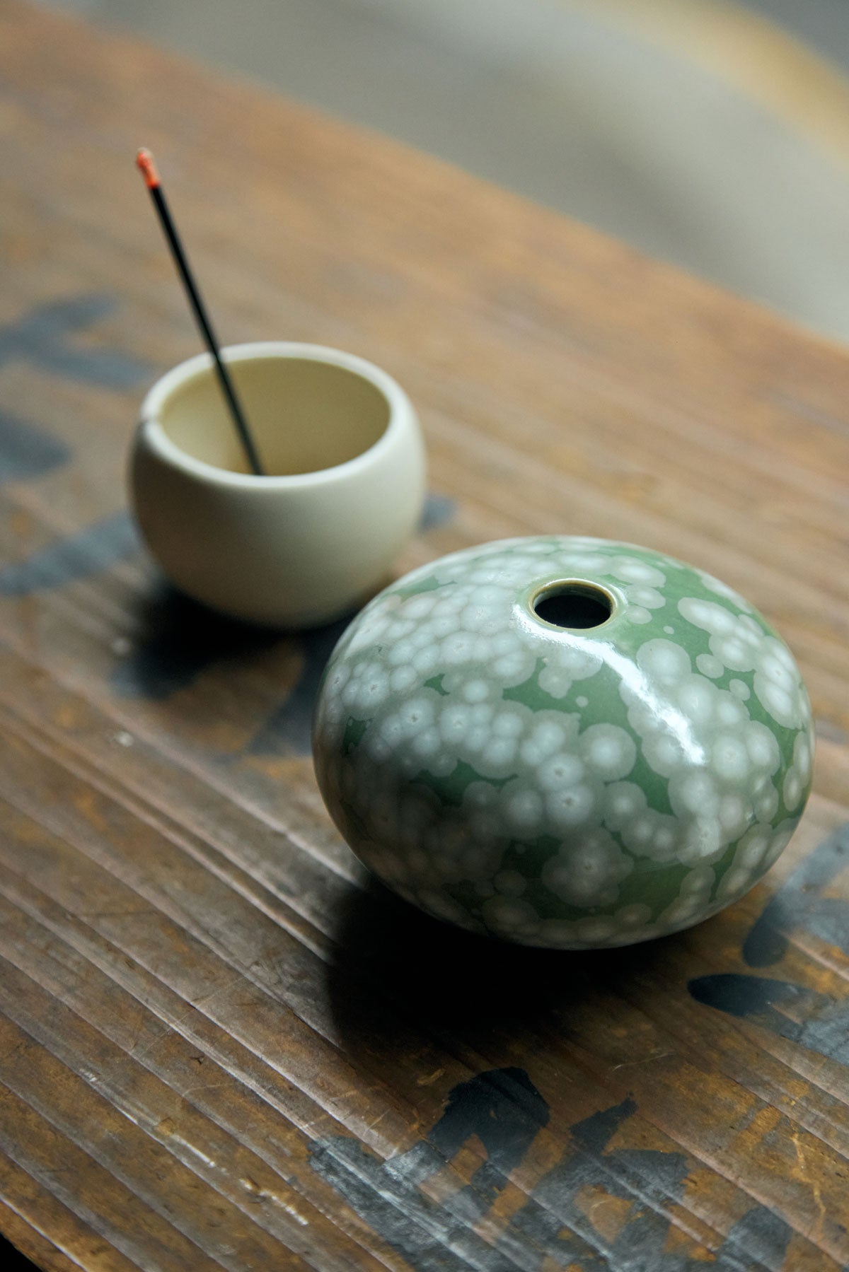 Hana-kessho Kinokō Mushroom Incense Holder | KUMAGAI