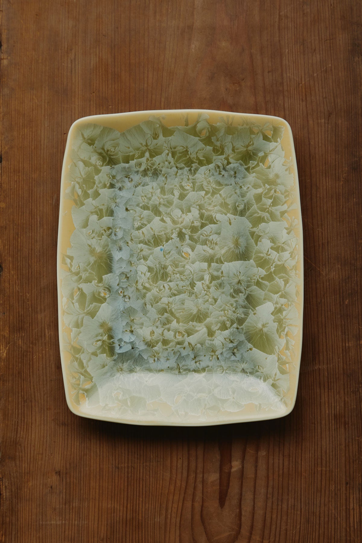 Hana-kessho Rectangular-Shaped Dish