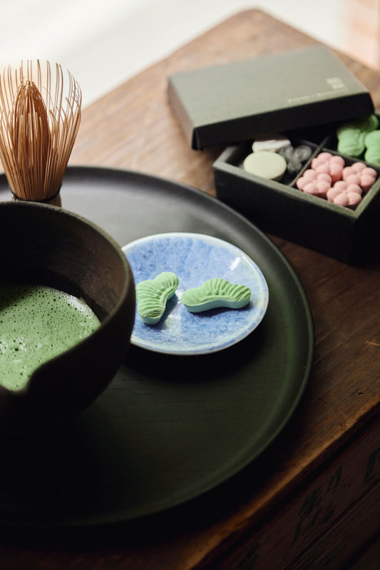 Takamatsu Bonsai & Sanuki Wasanbon Gift Set