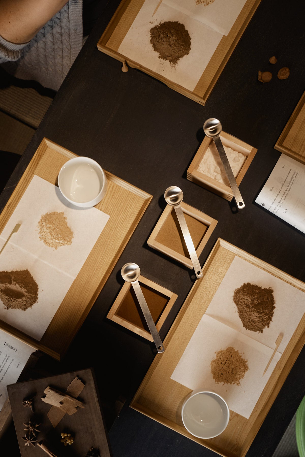Experience | Incense Making Workshop - Binding Fragrance