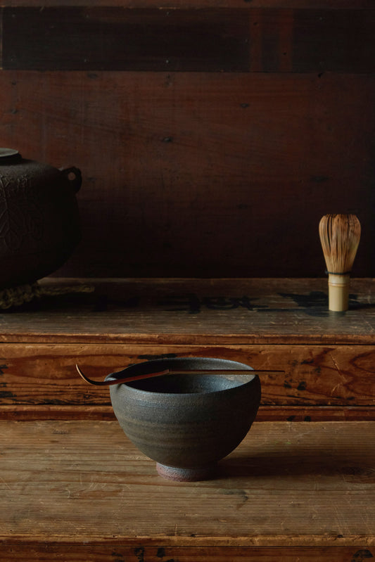 Matcha Bowl with Pouring Spout