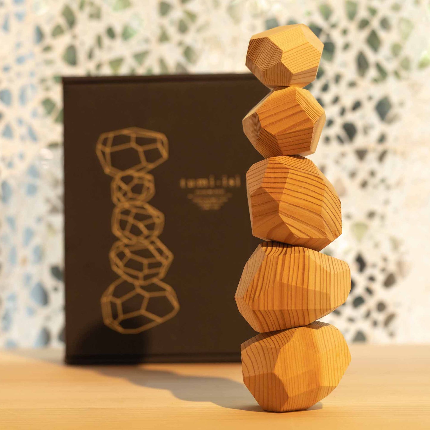 Tumi-isi balancing wooden blocks | BY: Daimon Kanno 【Online Only!】